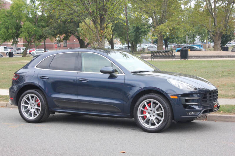 2015 Porsche Macan Turbo
