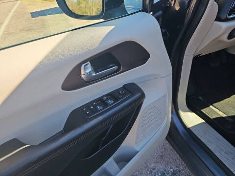 2017 Chrysler Pacifica Touring