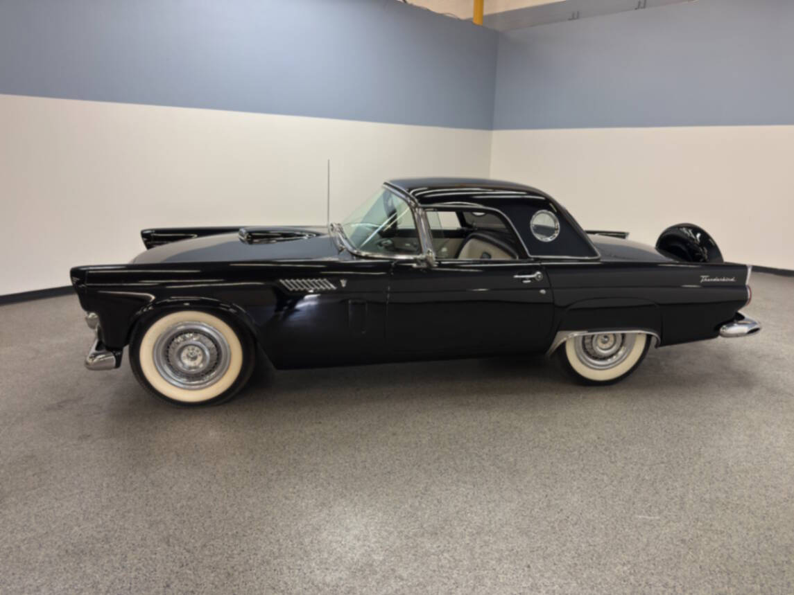 1956 Ford Thunderbird 3