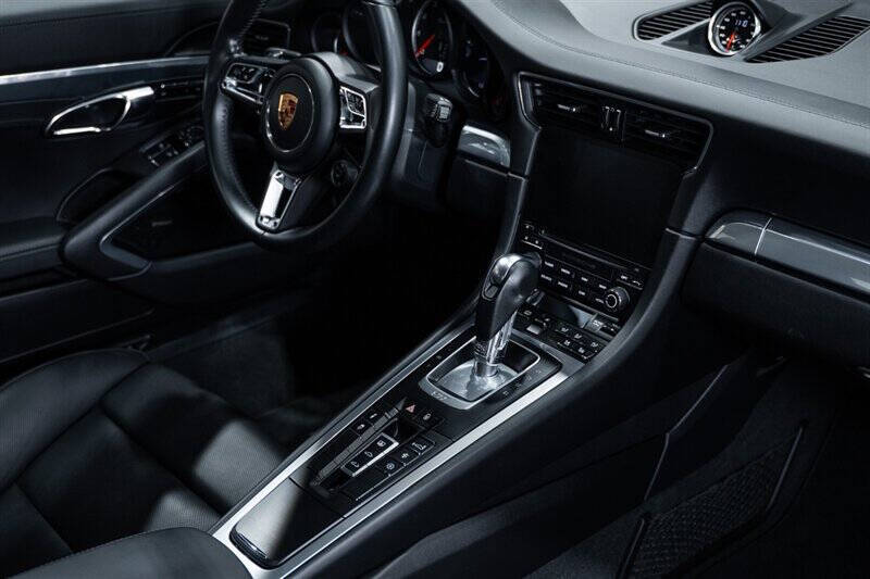 2017 Porsche 911 Turbo
