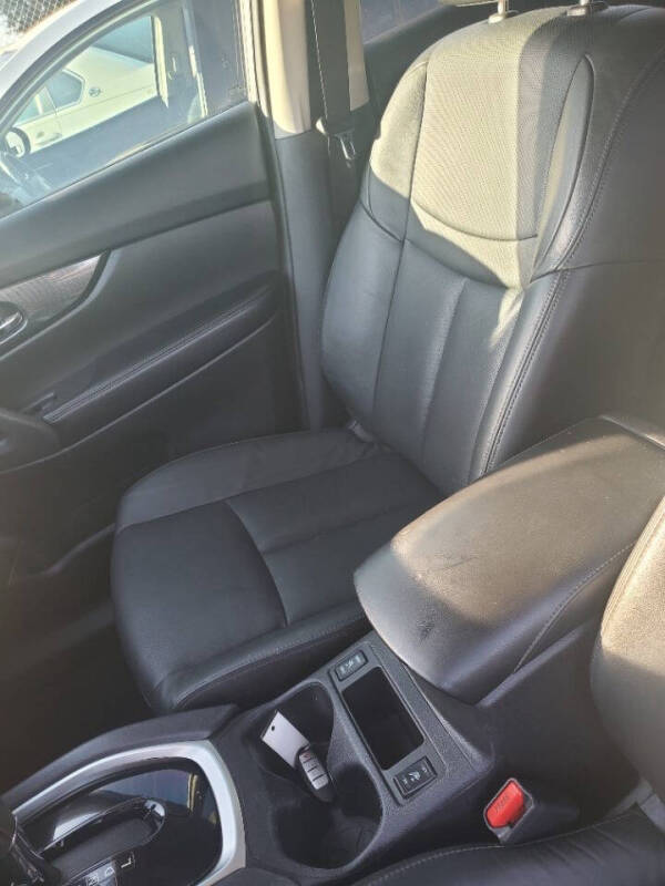 2015 Nissan Rogue SL