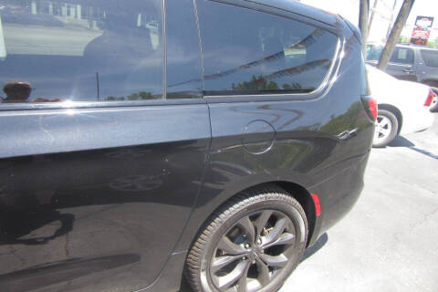 2018 Chrysler Pacifica Touring L Plus