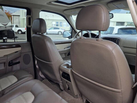 2005 Ford Explorer Eddie Bauer