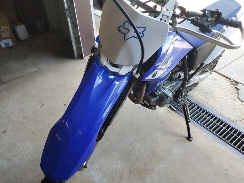 2000 Yamaha TT-R230