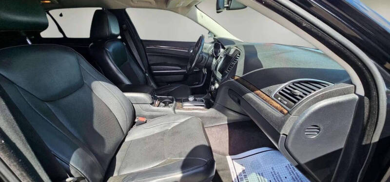 2018 Chrysler 300 Limited