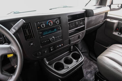 2022 GMC Savana 2500