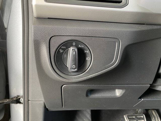 2021 Volkswagen Atlas Cross Sport V6 SE R-Line 4Motion