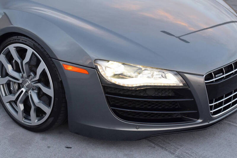 2012 Audi R8 5.2 quattro