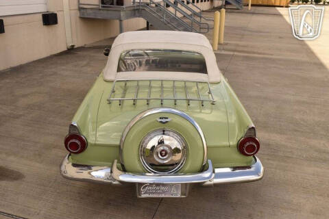 1956 Ford Thunderbird