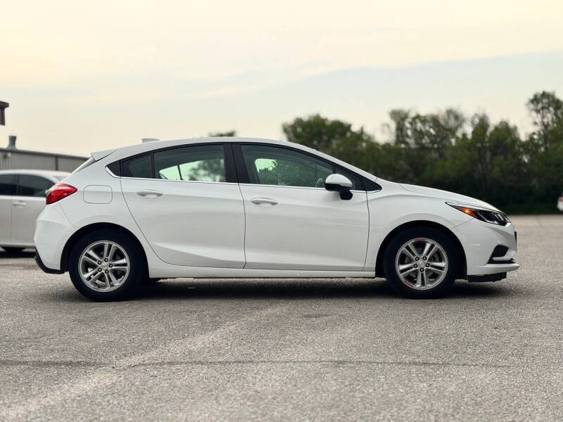 2017 Chevrolet Cruze LT Auto