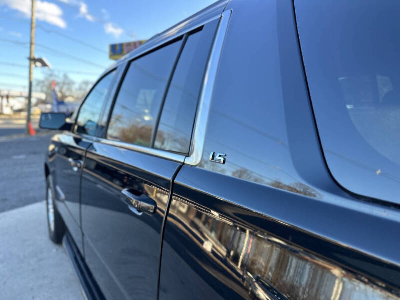 2016 Chevrolet Suburban LS