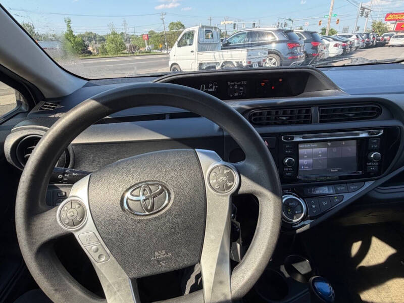 2015 Toyota Prius c One