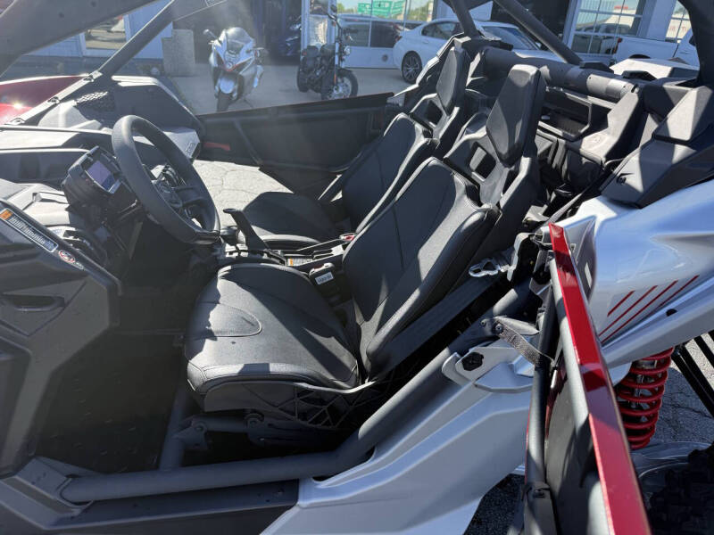2025 Can-Am Maverick
