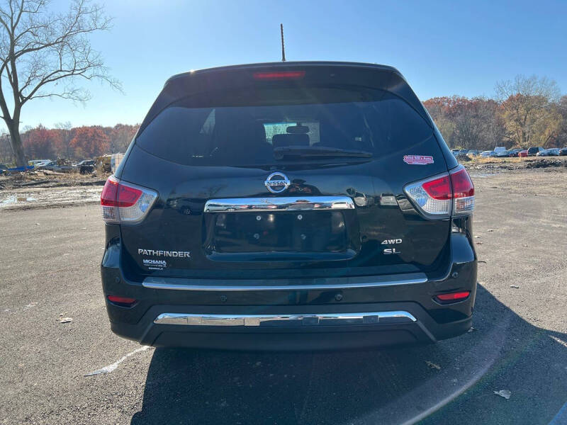 2015 Nissan Pathfinder SL