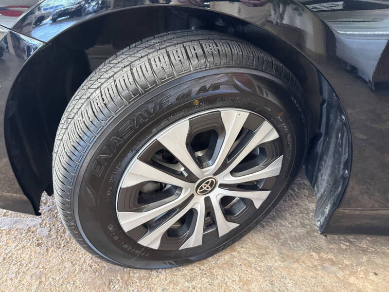 2022 Toyota Prius XLE AWD-e