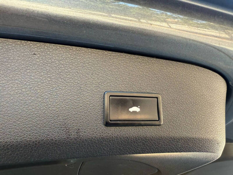 2011 Audi Q7 3.0T quattro Premium Plus