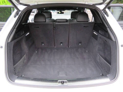 2021 Audi SQ5 3.0T quattro Premium Plus