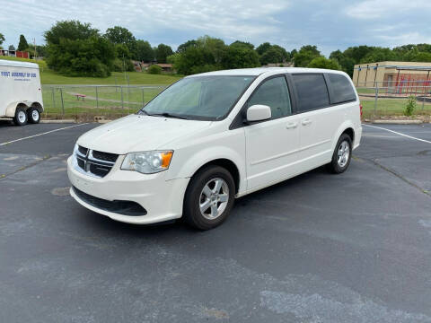 2011 Dodge Grand Caravan for sale at A&P Auto Sales in Van Buren AR