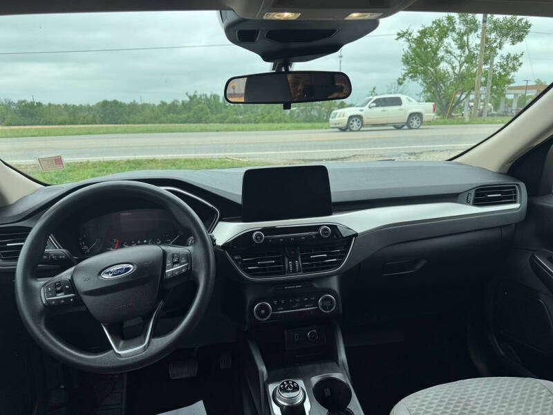 2020 Ford Escape SE