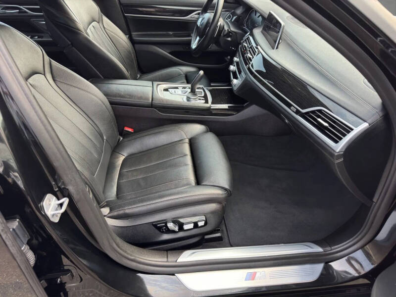 2019 BMW 7 Series 740i