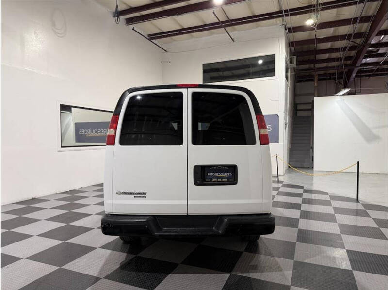 2014 Chevrolet Express LS 2500