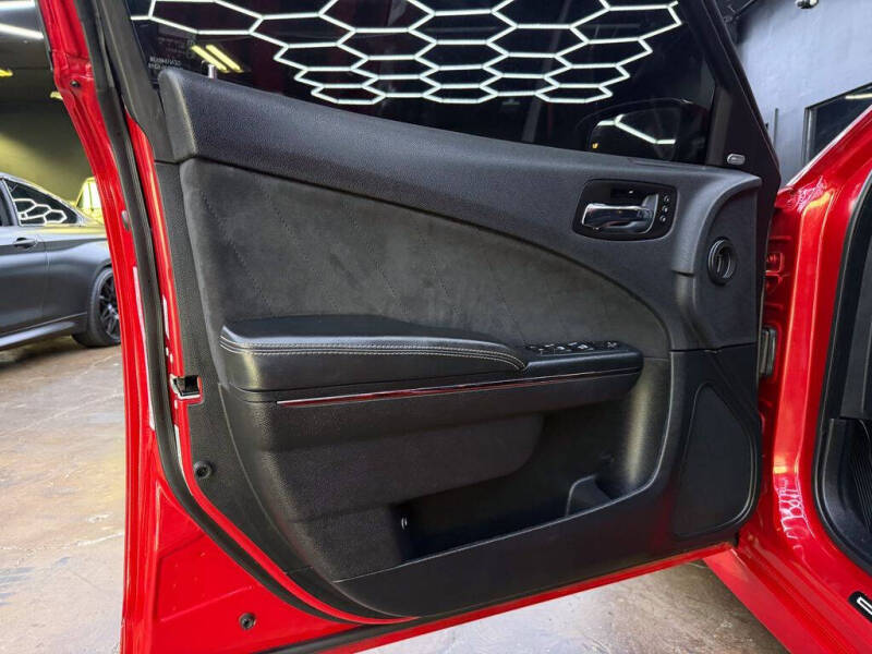 2015 Dodge Charger SRT Hellcat