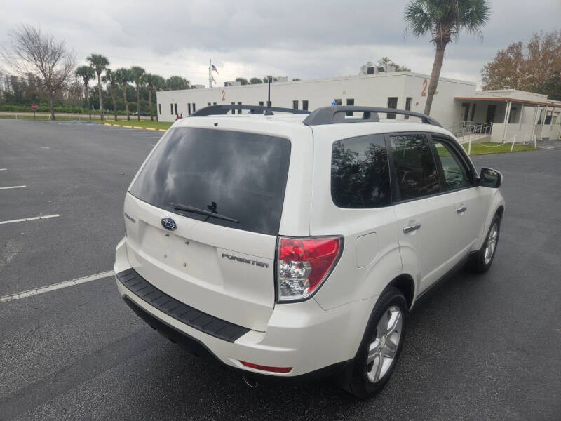 2009 Subaru Forester 2.5X Limited photo 22