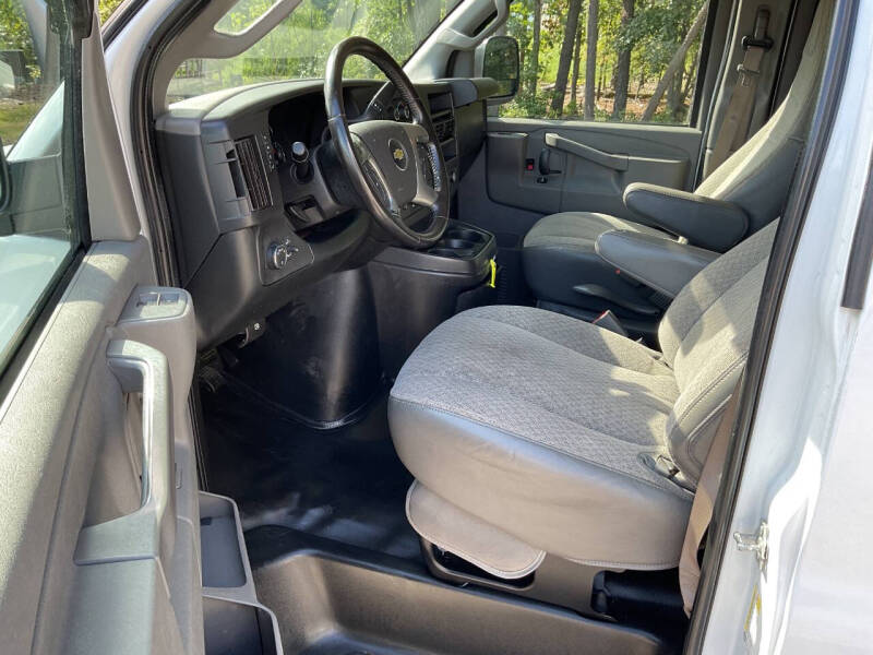 2019 Chevrolet Express LS 2500