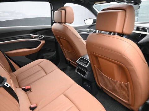 2024 Audi Q8 e-tron quattro Premium Plus