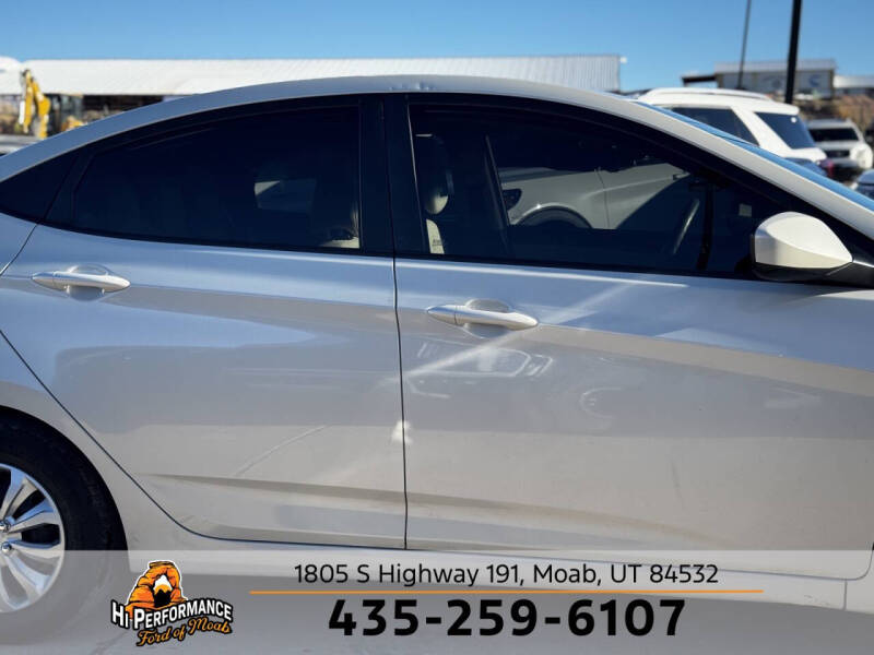 2017 Hyundai Accent SE