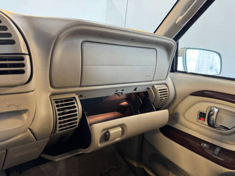 2000 Cadillac Escalade