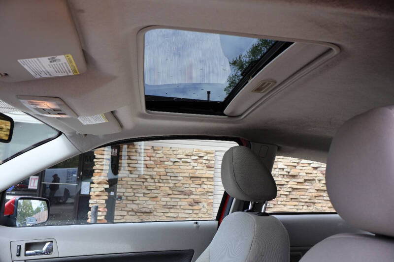 2010 Ford Focus SES