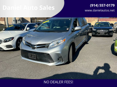 2018 Toyota Sienna for sale at Daniel Auto Sales in Yonkers NY