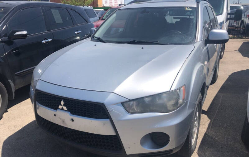 2010 Mitsubishi Outlander for sale at Auto Access in Irving TX