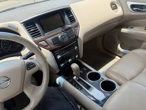 2013 Nissan Pathfinder SL