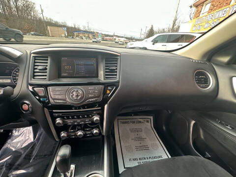 2015 Nissan Pathfinder SV