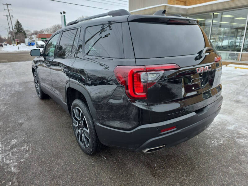 2021 GMC Acadia SLT