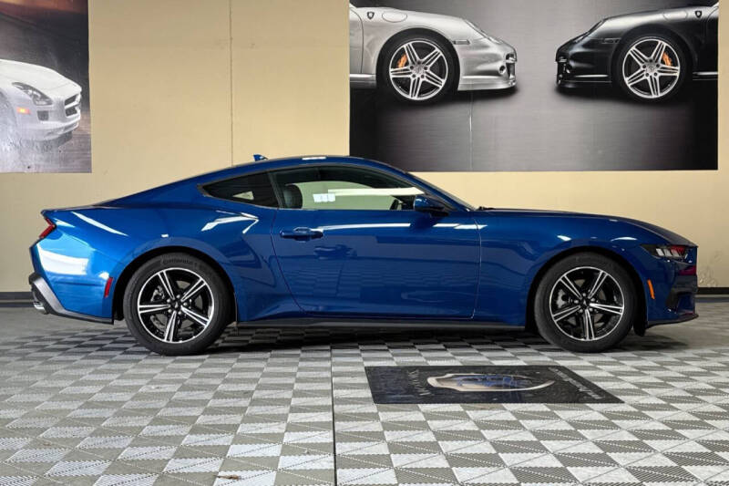 2024 Ford Mustang EcoBoost
