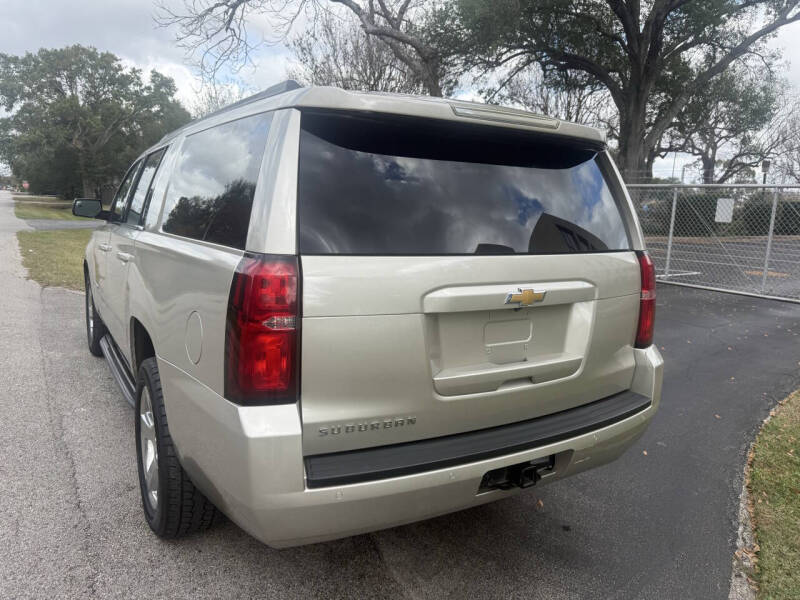 2017 Chevrolet Suburban LT