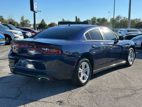 2016 Dodge Charger SE