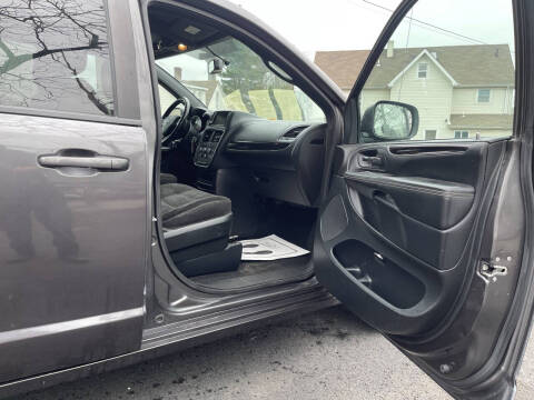 2018 Dodge Grand Caravan SE