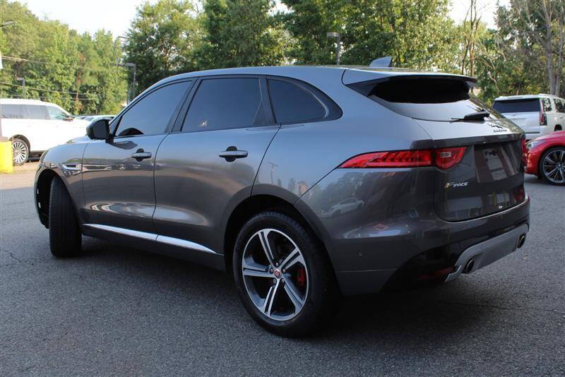 2018 Jaguar F-PACE S