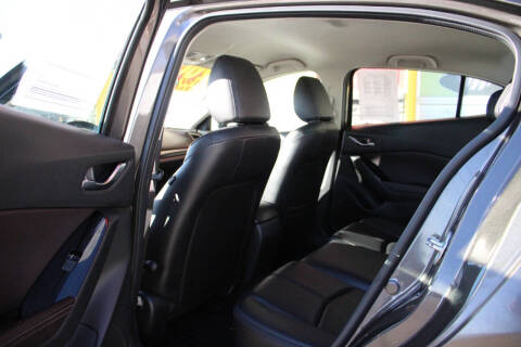 2017 Mazda MAZDA3 Touring