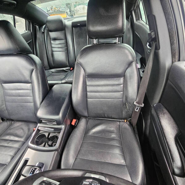 2012 Dodge Charger SE