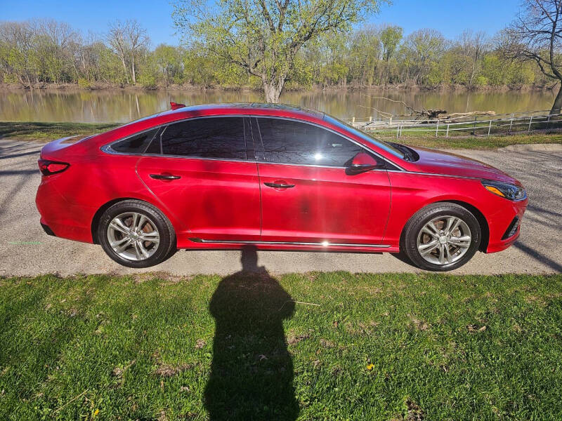 Used 2018 Hyundai Sonata Sport with VIN 5NPE34AF8JH635513 for sale in Terre Haute, IN
