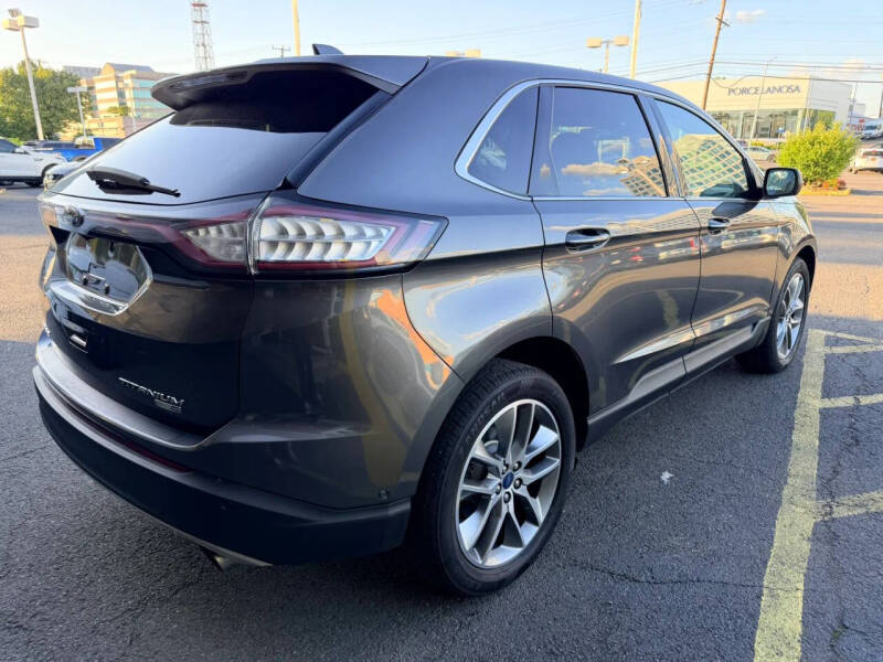 2017 Ford Edge Titanium