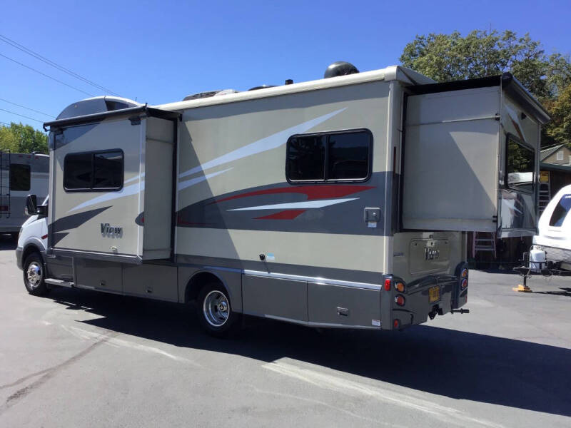 2019 **SUPER REDUCED** Winnebago View 24G / 24ft