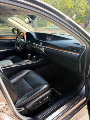 2013 Lexus ES 300h