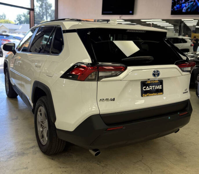 2023 Toyota RAV4 Hybrid LE
