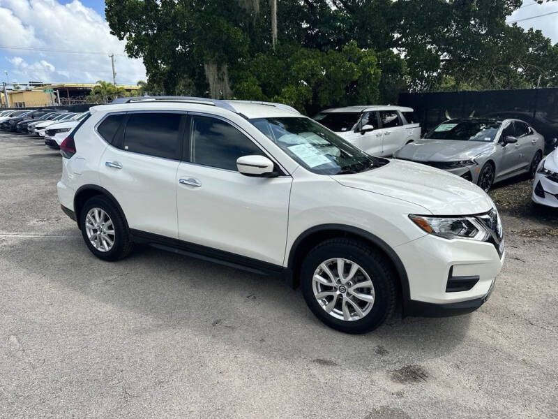 2020 Nissan Rogue SV